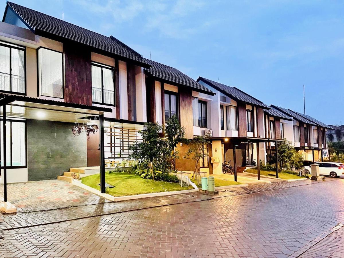 Larisa Homestay Syariah Padalarang Esterno foto